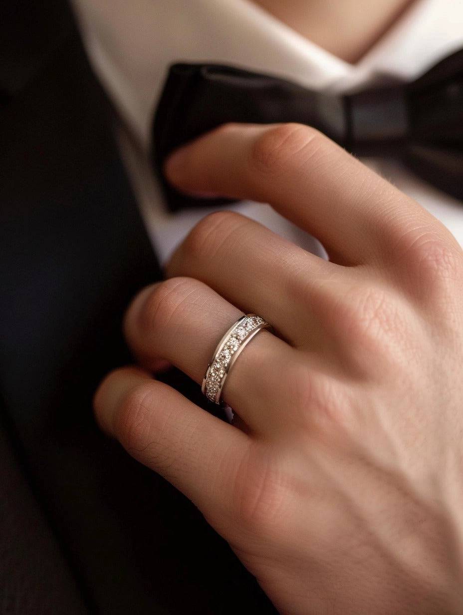 Buy Sovereign Crest Lab Diamond Ring I Fiona Diamonds