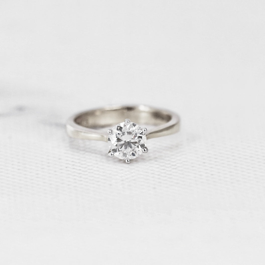 Allure Lab Grown Diamond Ring - Elegant & Sophisticated