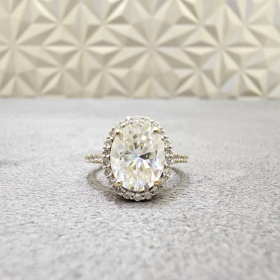 Ethereal Moissanite Ring - Enchanting & Sophisticated