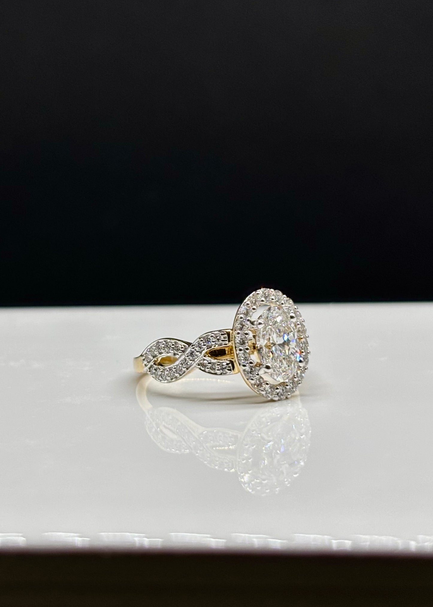 Royalty Lab Grown Diamond Ring - Luxurious & Classic