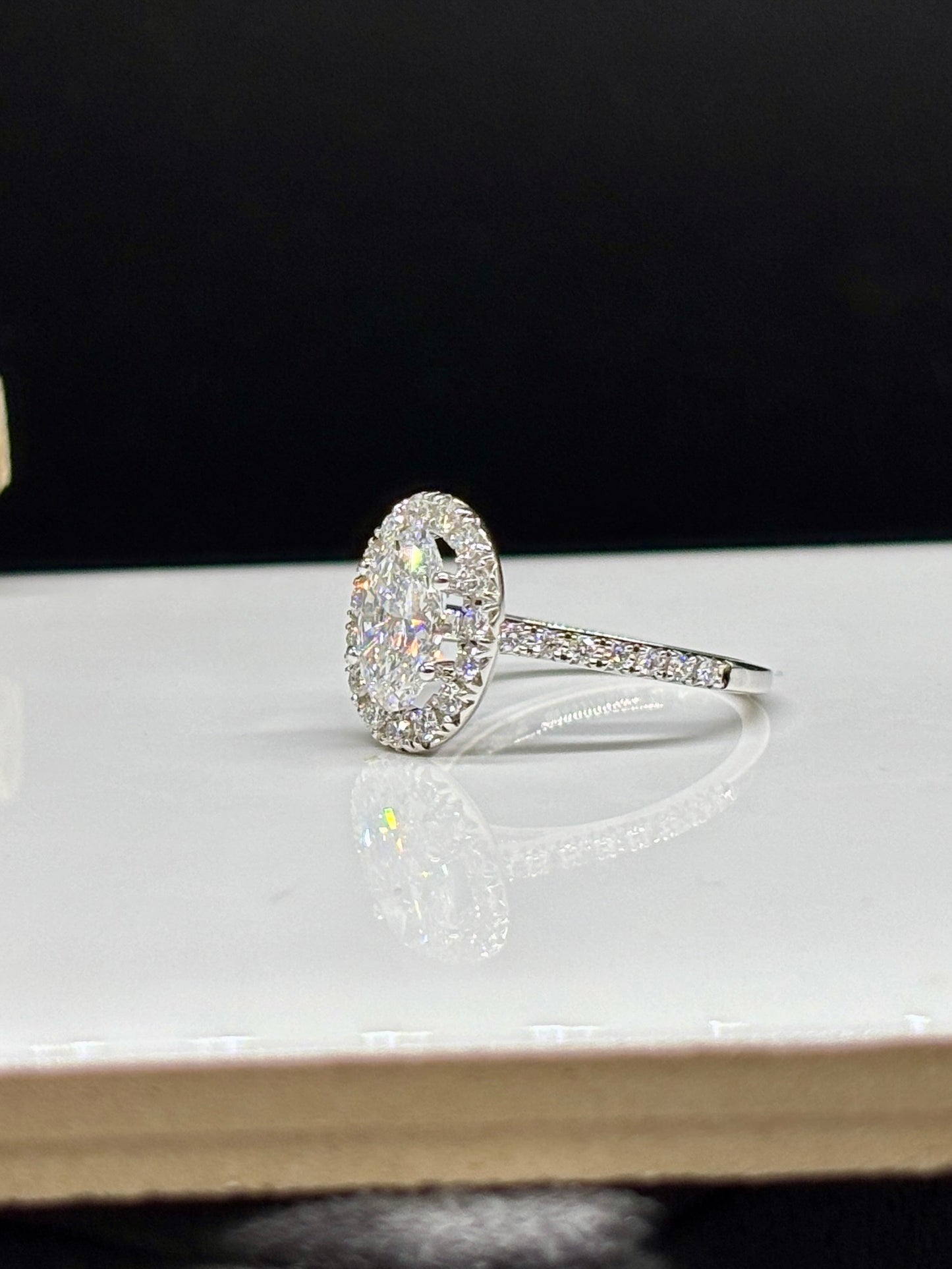 Extravagance Lab Grown Diamond Ring - Opulent & Chic