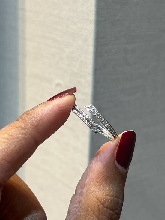 Delara Lab Grown Diamond Ring – Radiant & Chic