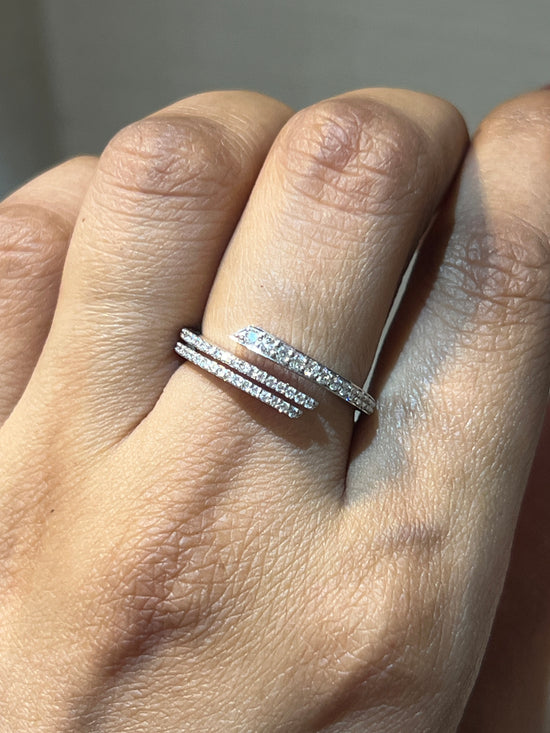 Delara Lab Grown Diamond Ring – Radiant & Chic