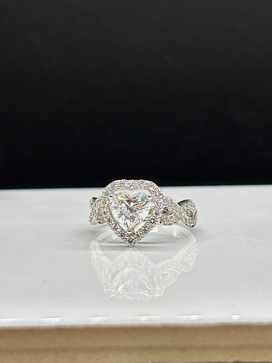 Prestige Lab Grown Diamond Ring - Majestic & Chic