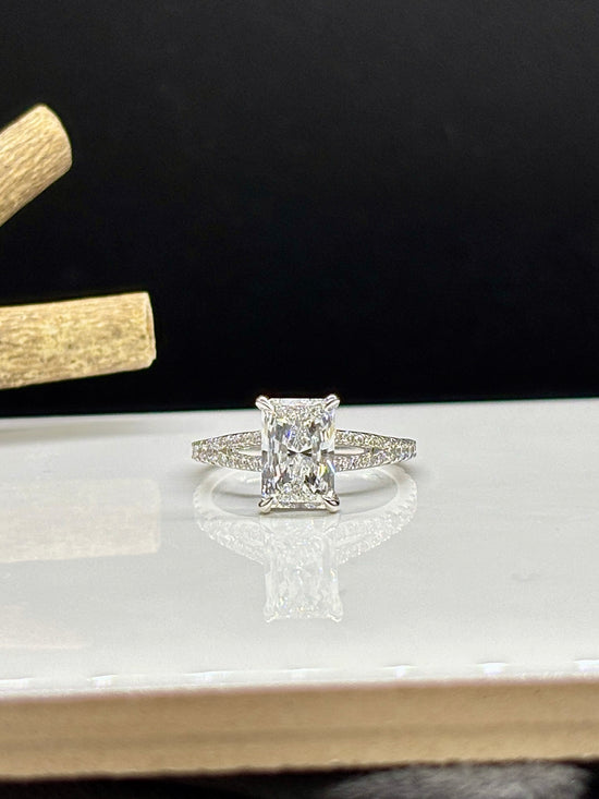 Fantasy Lab Grown Diamond Ring - Radiant & Chic