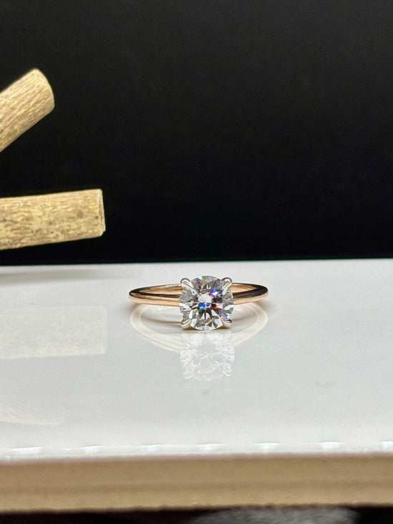 Serene Lab Grown Diamond Ring - Elegant & Modern