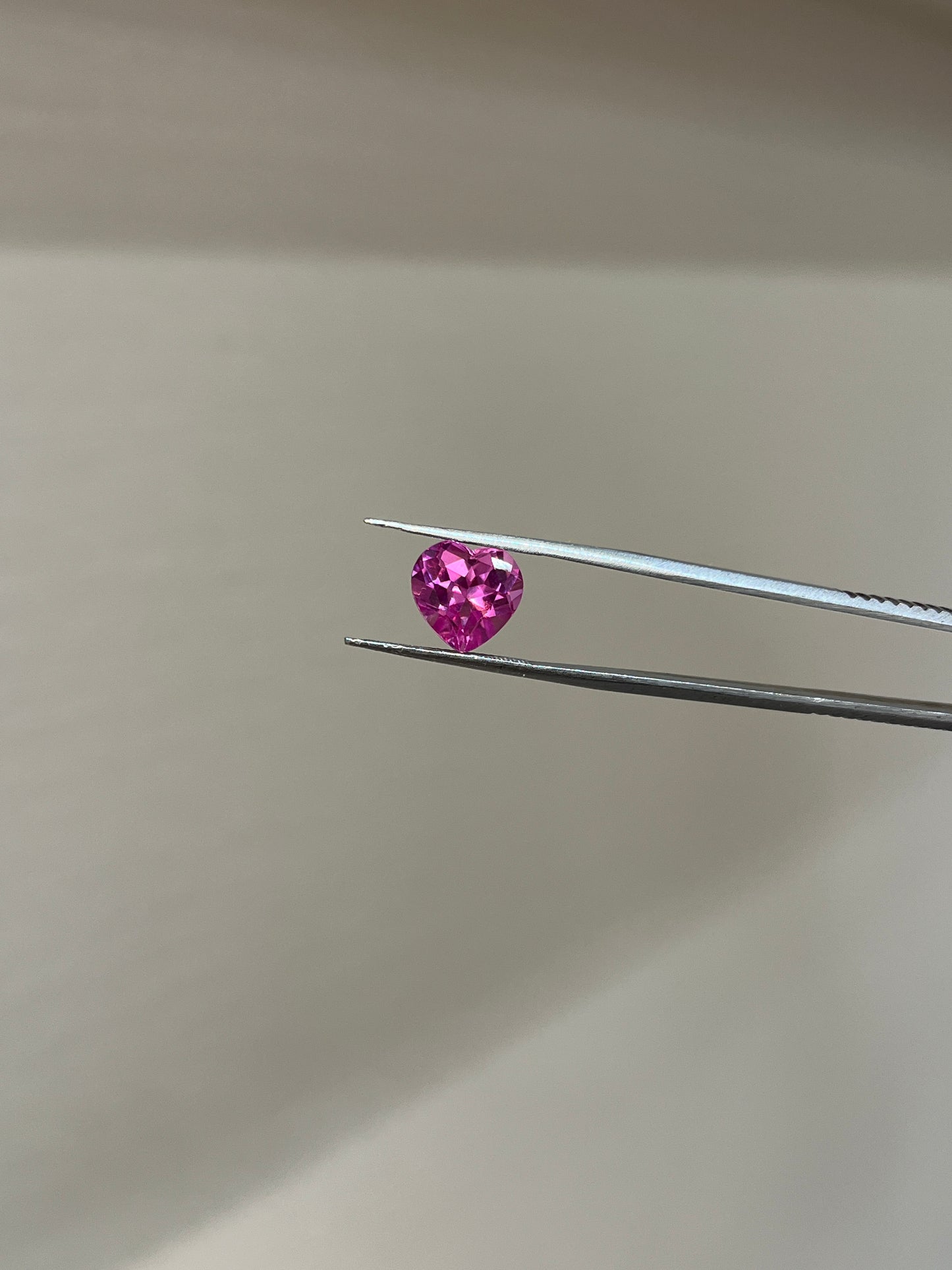 Lab Grown Pink sapphire Heart Shape 4.79ct | Exquisite Gemstones - Fiona Diamonds - Fiona Diamonds