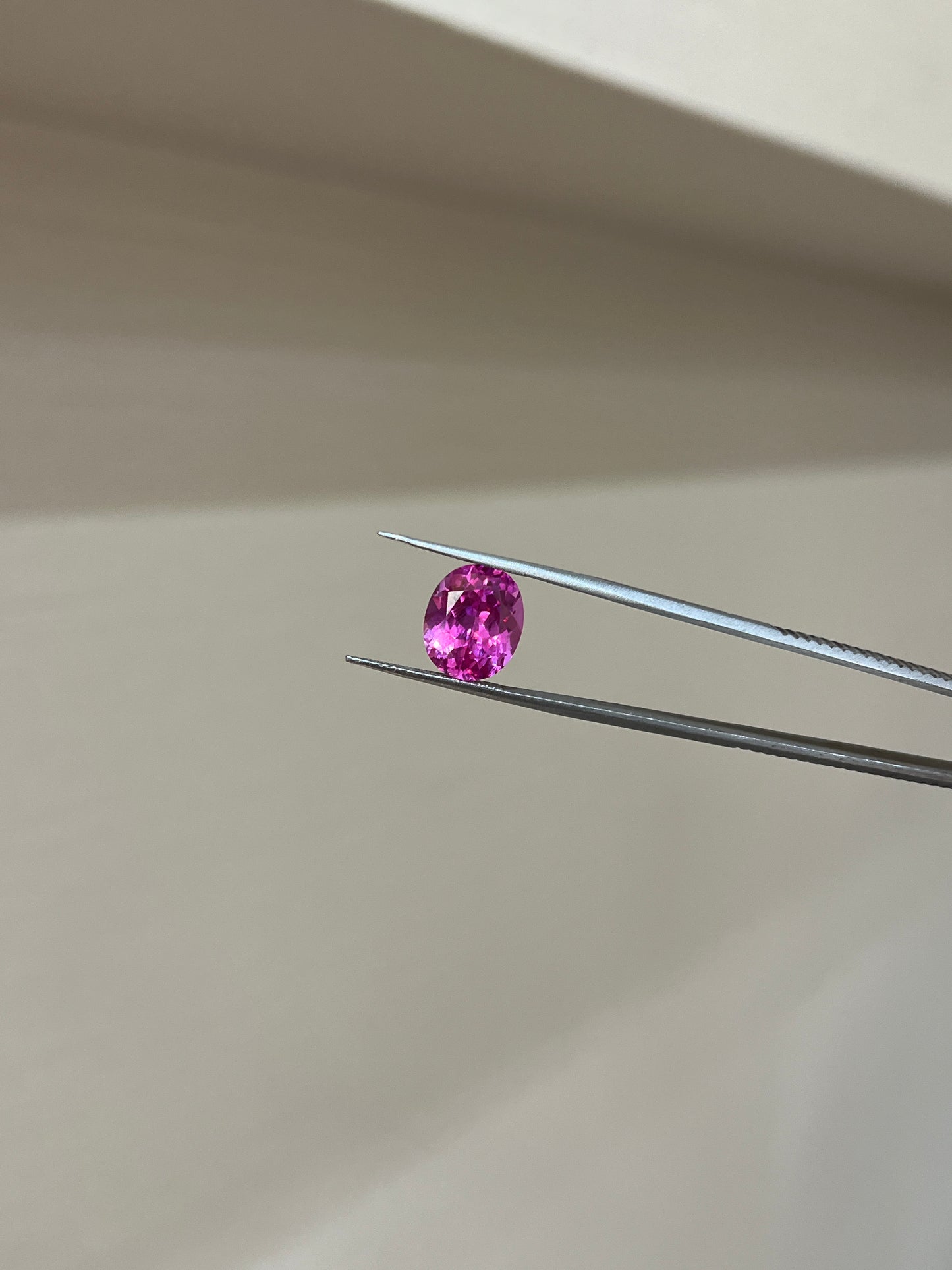 Lab Grown Pink sapphire Oval Shape 6.6ct | Exquisite Gemstones - Fiona Diamonds - Fiona Diamonds