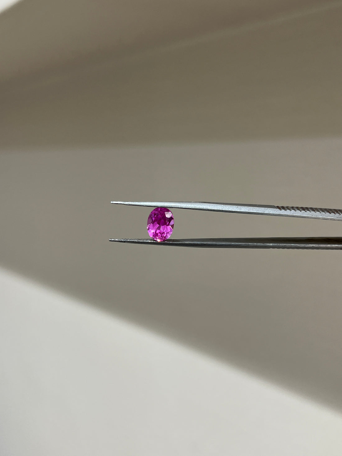 Lab Grown Pink sapphire Oval Shape 3.82ct | Exquisite Gemstones