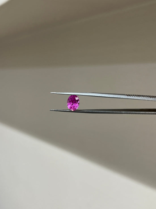 Lab Grown Pink sapphire Oval Shape 3.82ct | Exquisite Gemstones