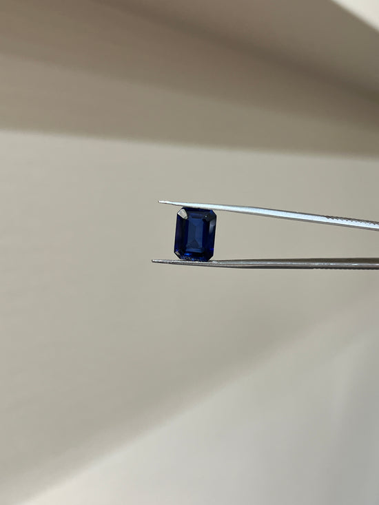 Lab Grown deep blue sapphire emerald Shape 8.01ct | Exquisite Gemstones - Fiona Diamonds - Fiona Diamonds