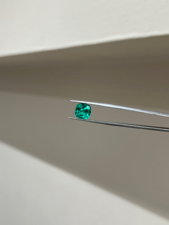 Lab Grown Colombian Emerald Cusion Shape 3.08ct | Exquisite Gemstones - Fiona Diamonds - Fiona Diamonds