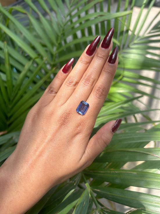 Lab Grown Light blue sapphire Emerald Shape 7.28ct | Exquisite Gemstones - Fiona Diamonds - Fiona Diamonds