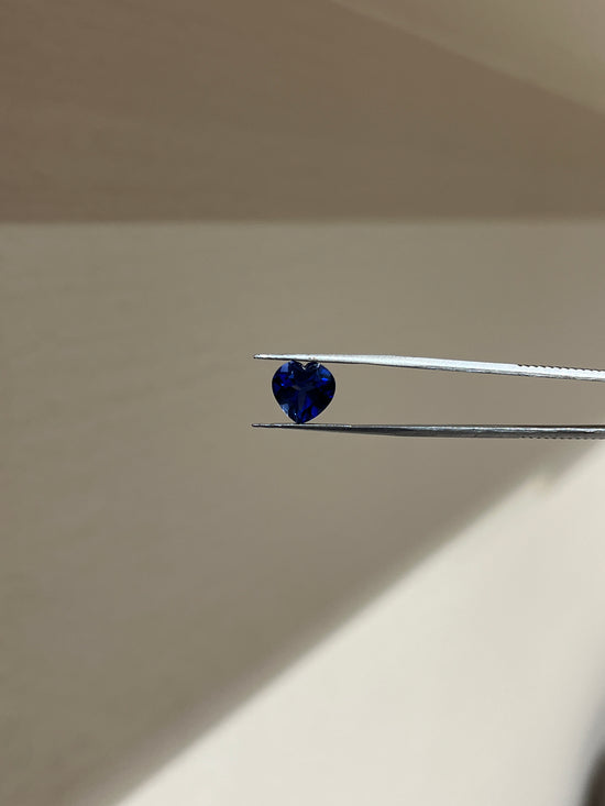 Lab Grown deep blue sapphire heart Shape 4.93ct | Exquisite Gemstones - Fiona Diamonds - Fiona Diamonds