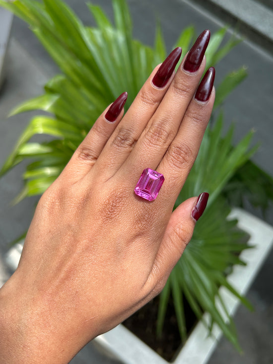 Lab Grown Pink sapphire Emerald Shape 12.55ct | Exquisite Gemstones - Fiona Diamonds - Fiona Diamonds