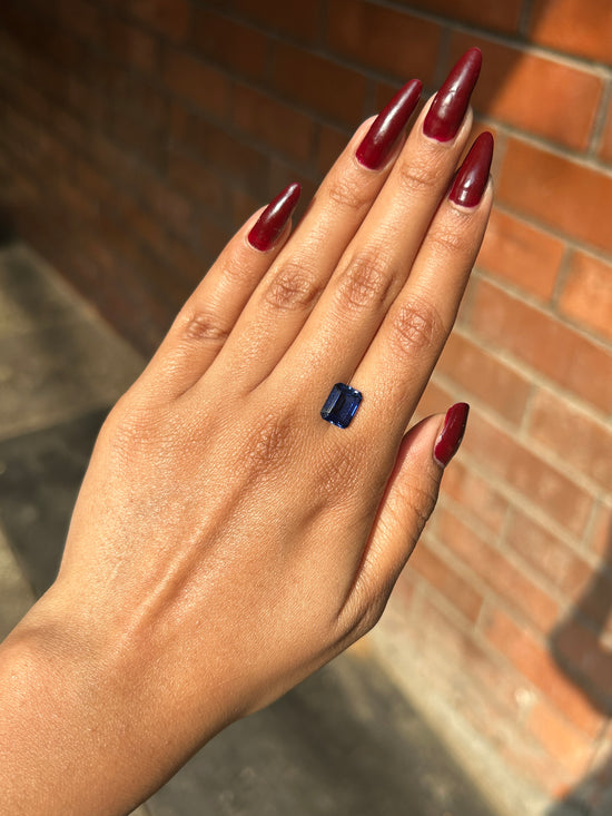 Lab Grown deep blue sapphire emerald Shape 3.09ct | Exquisite Gemstones - Fiona Diamonds - Fiona Diamonds