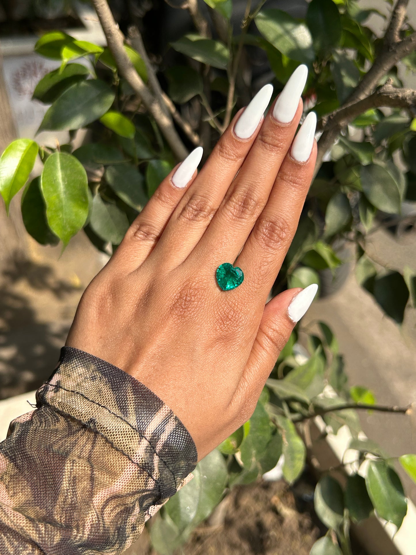 Lab Grown Colombian Emerald Heart Shape 3.35ct | Exquisite Gemstones - Fiona Diamonds - Fiona Diamonds