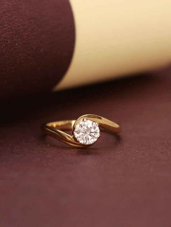 Essence 61 Pointer Lab Grown Diamond Ring - Pure Elegance