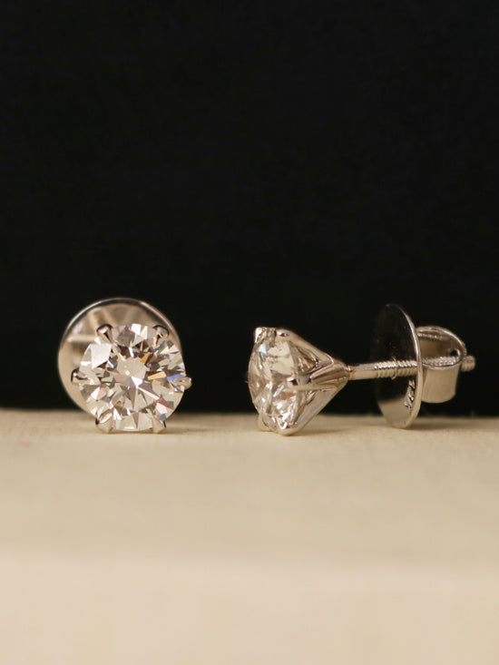 Reloj Lab Grown Diamond Earrings - Classic & Modern