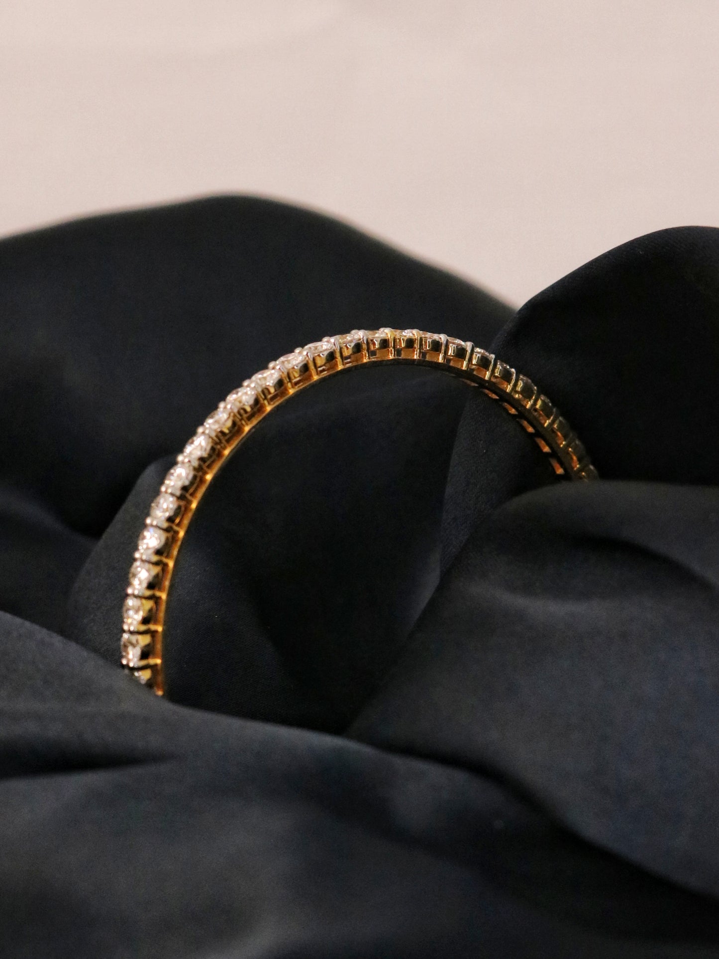 Ione Lab Grown Diamond Bangle – Subtle Elegance, Sustainable Choice