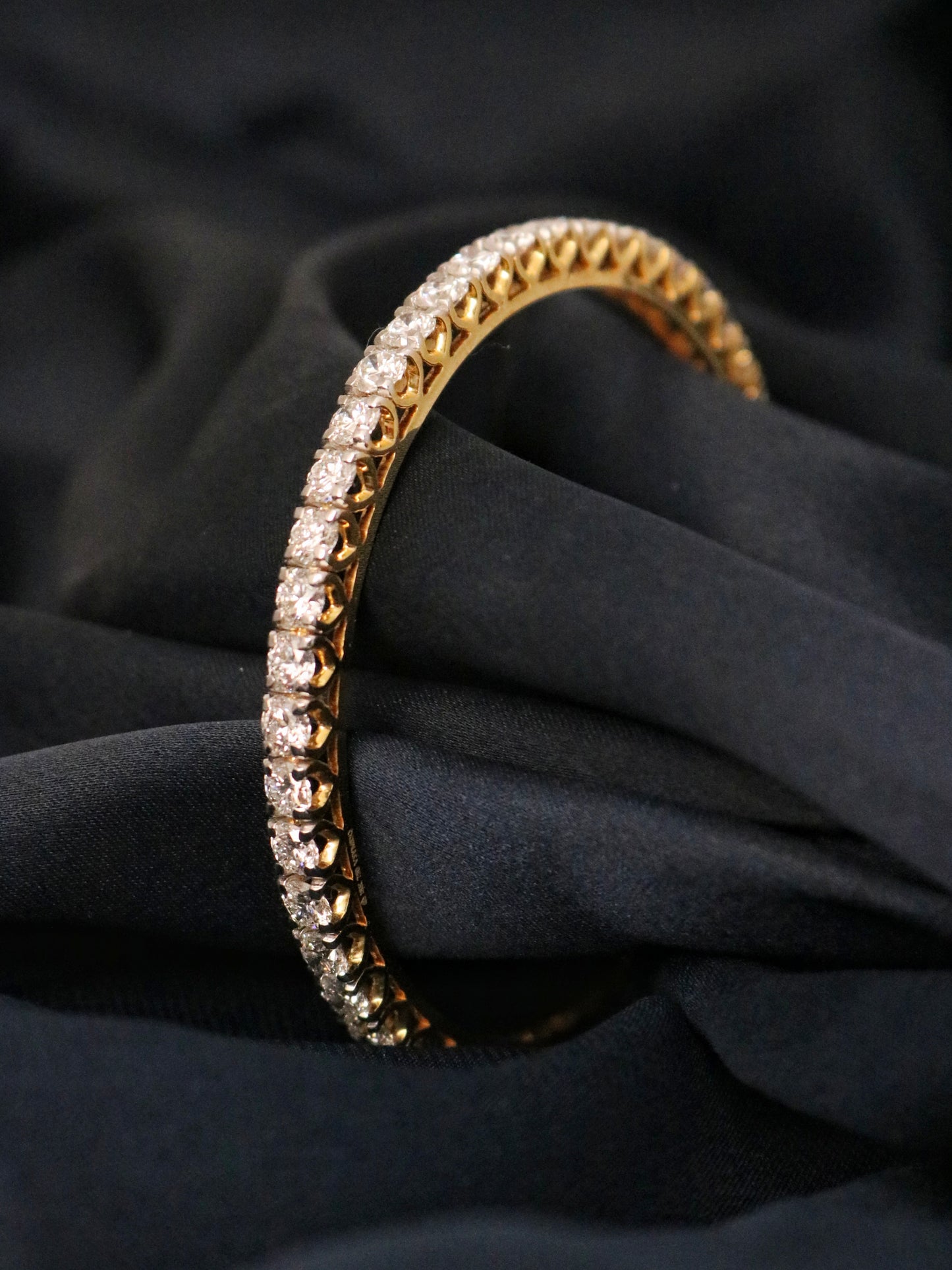 Tallulah Lab Grown Diamond Bangle – Bold and Ethical Luxury