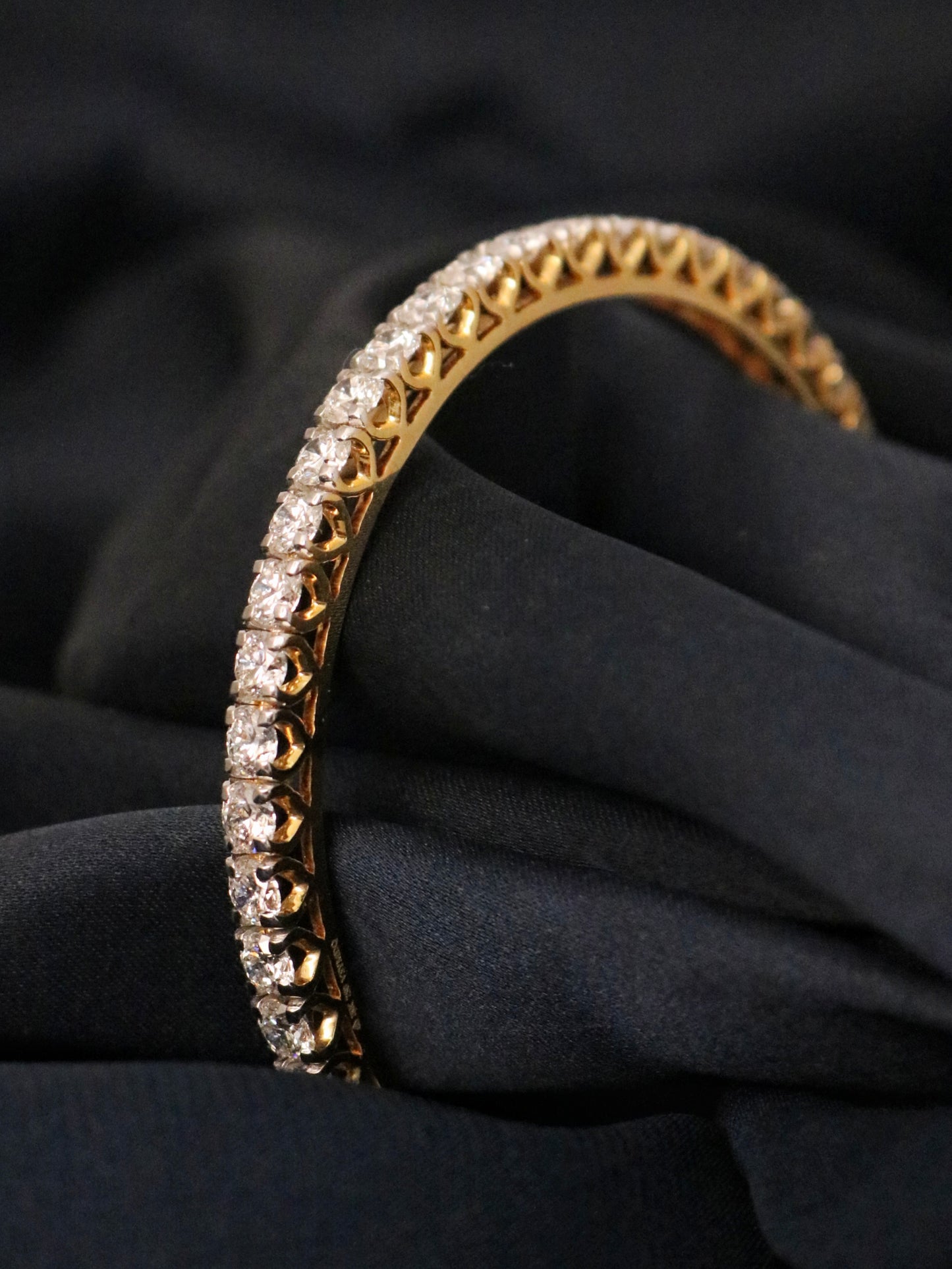 Tallulah Lab Grown Diamond Bangle – Bold and Ethical Luxury