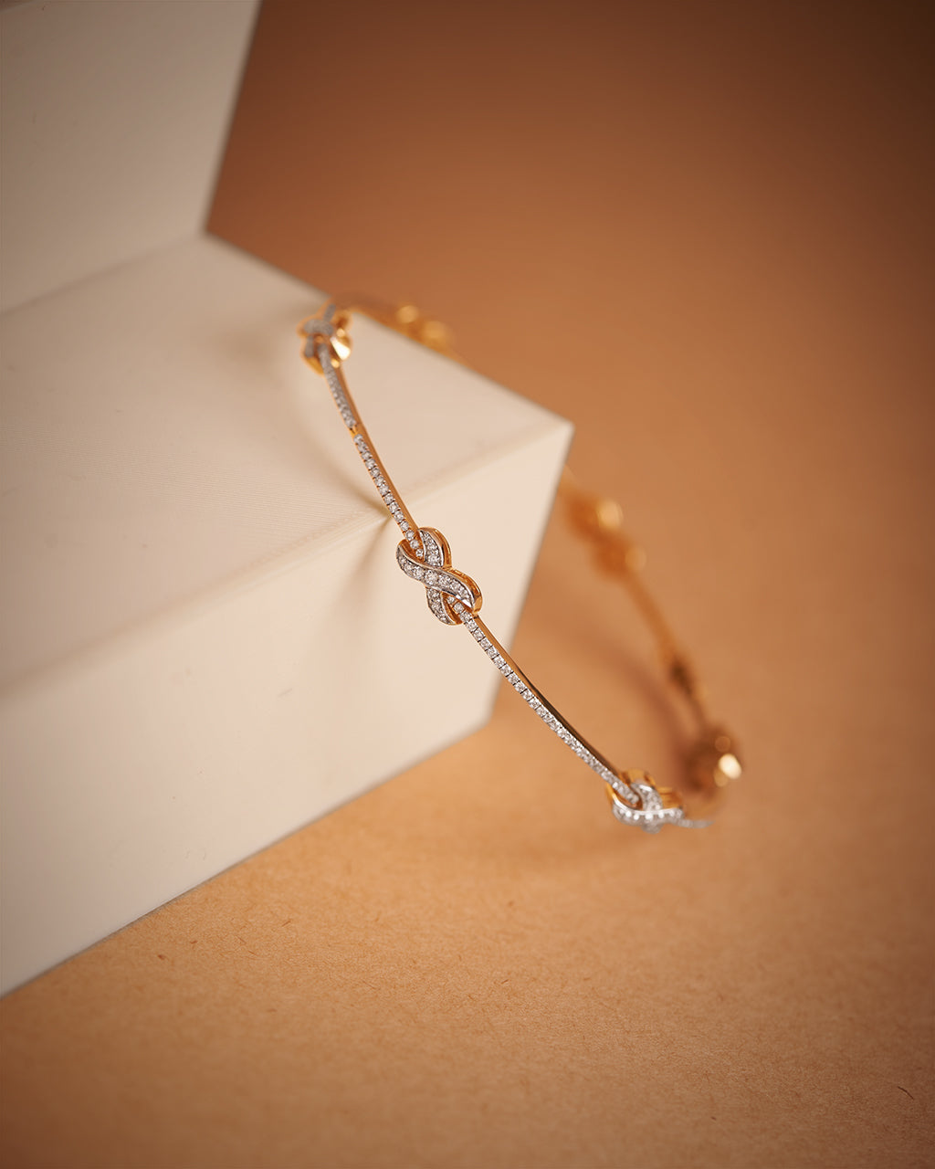 Valerian Lab Diamond Bangle - Classic & Refined