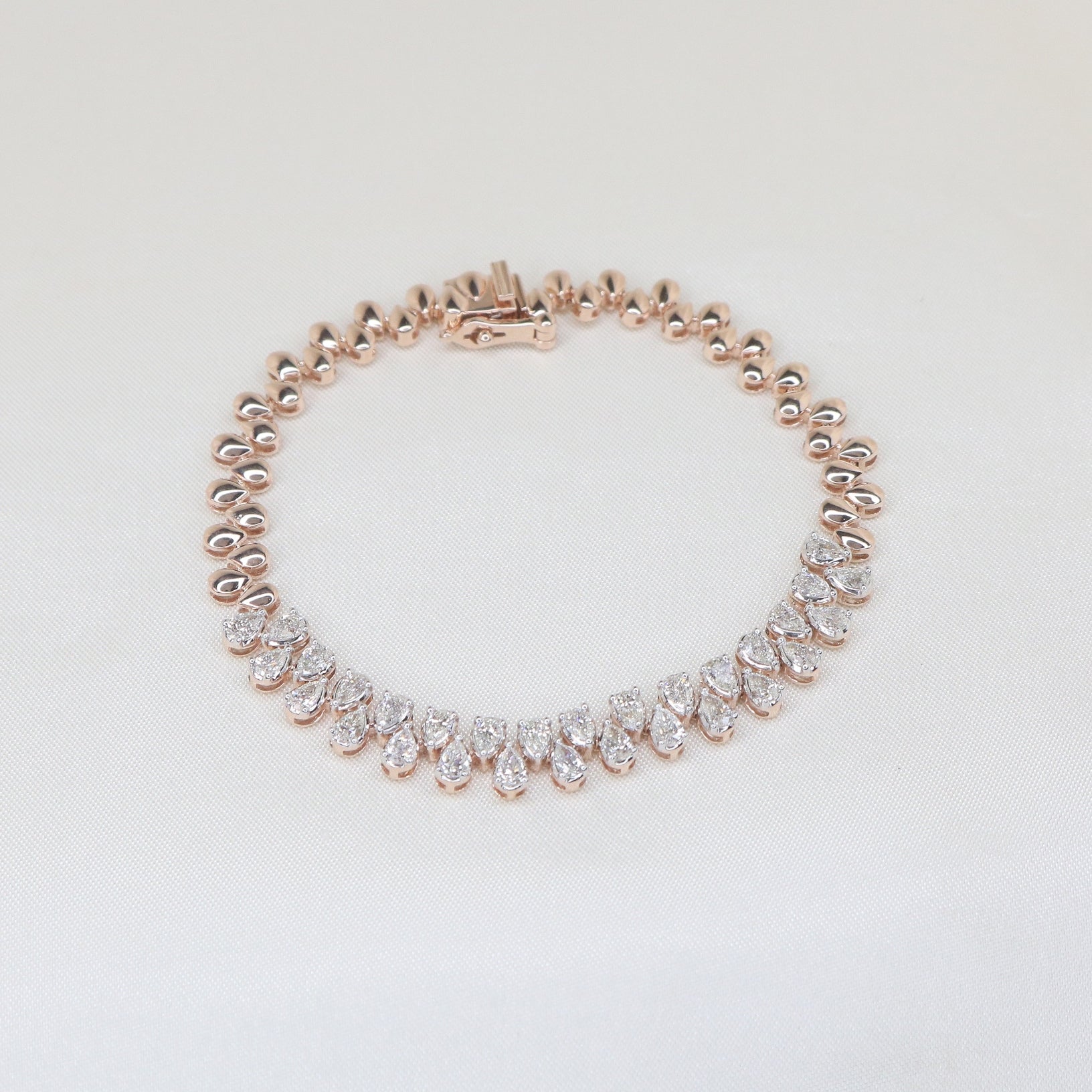 Peary bracelet for women Fiona Diamonds