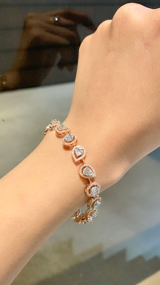 Kinarya Linear Diamond Bracelet | Radiant Bracelets | CaratLane